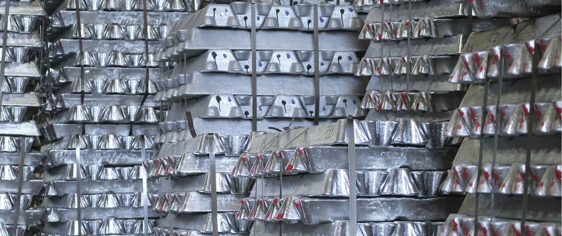 Широкая номенклатура<br />
выпускаемых алюминиевых сплавов